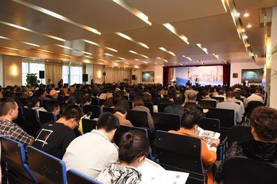 滬語新聲，情系浦江——《鳳凰老江連線》“上海話 上海情”文化藝術(shù)交流活動策劃